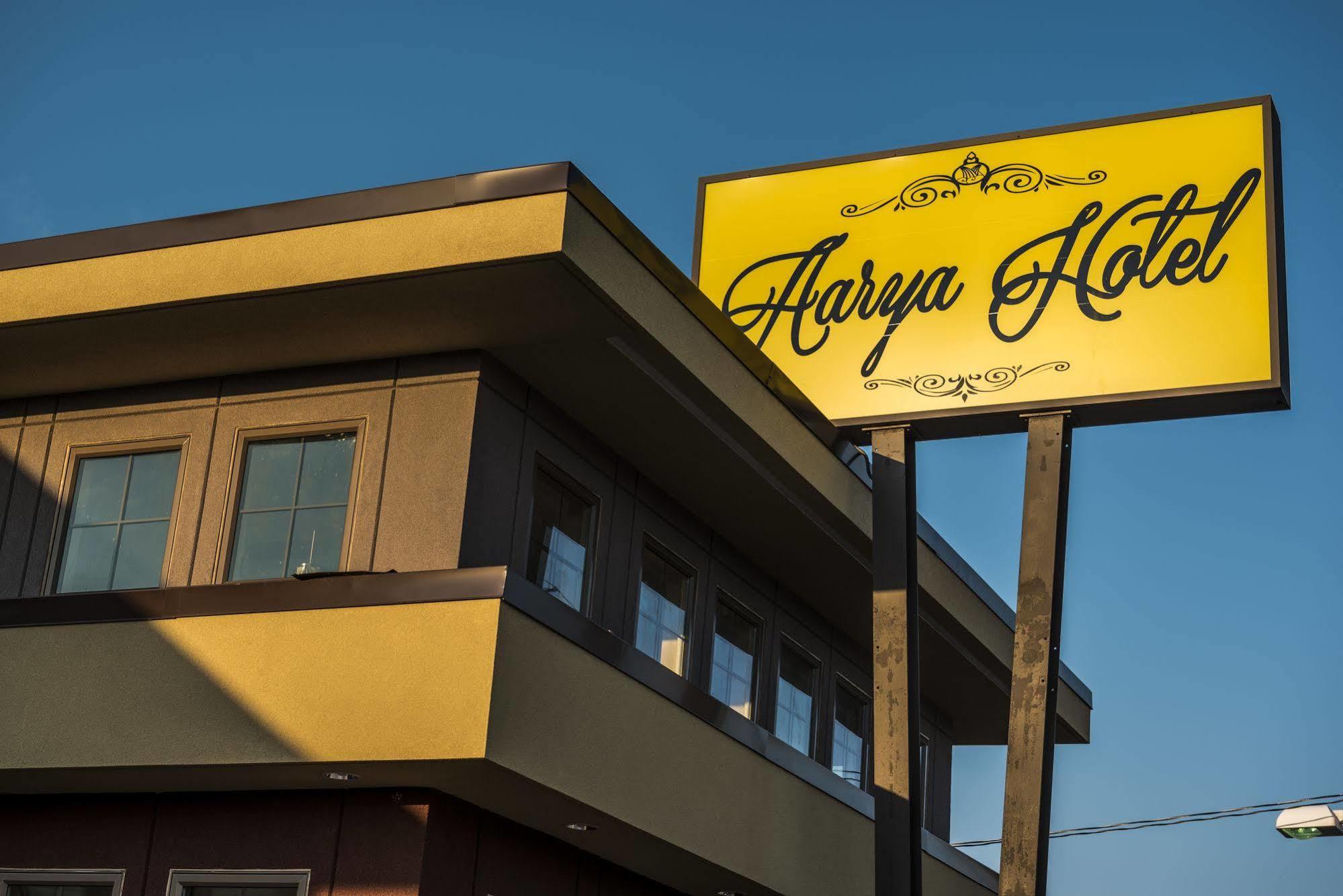 Aarya Hotel By Niagara Fashion Outlets Ниагара-Фолс Экстерьер фото